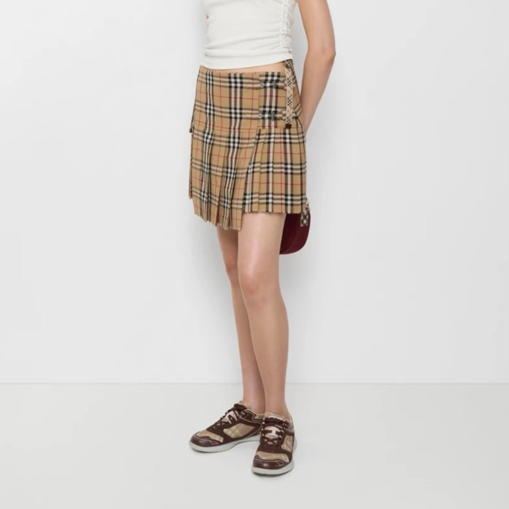 Burberry pleated check wool mini kilt skirt